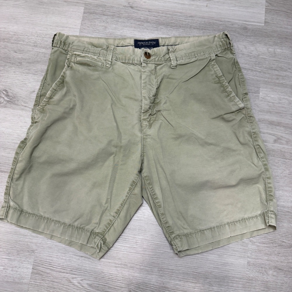 American Eagle Mens Slim Next Level Flex Chino Shorts Olive Green Khaki 36 x 9